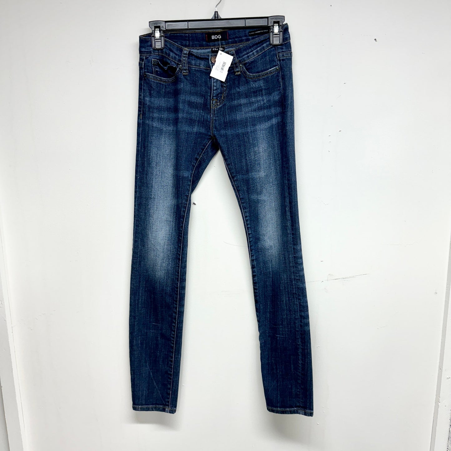 Urban Outfitters BDG Women 25 X30 The Rise Cigarette Ankle Distressed Jean