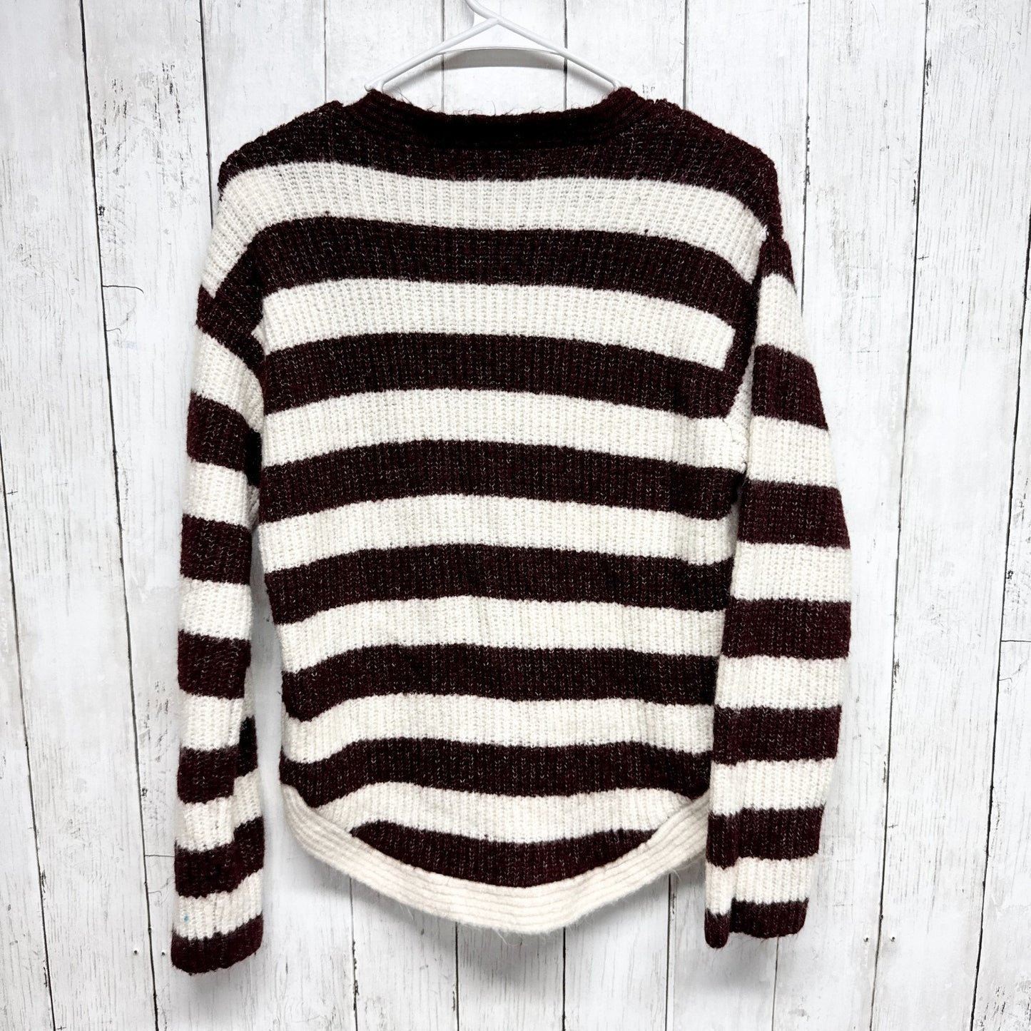 Love Tree Sweater Women Size Medium Stripe Round Neck Long Sleeve Blouse Casual