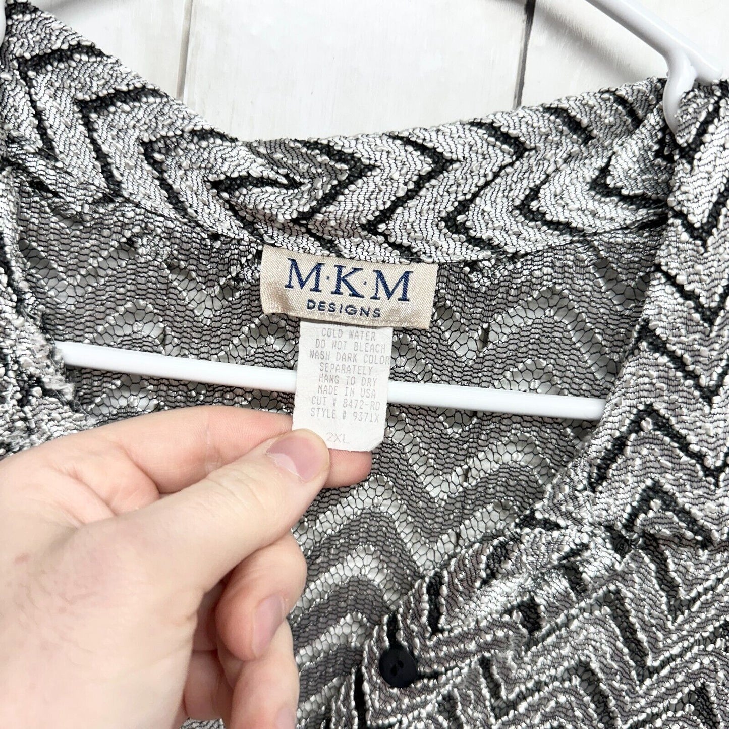VTG MKM Designs Women Size 2X Button Down Tops Plus Stripes Silver Sheer Short
