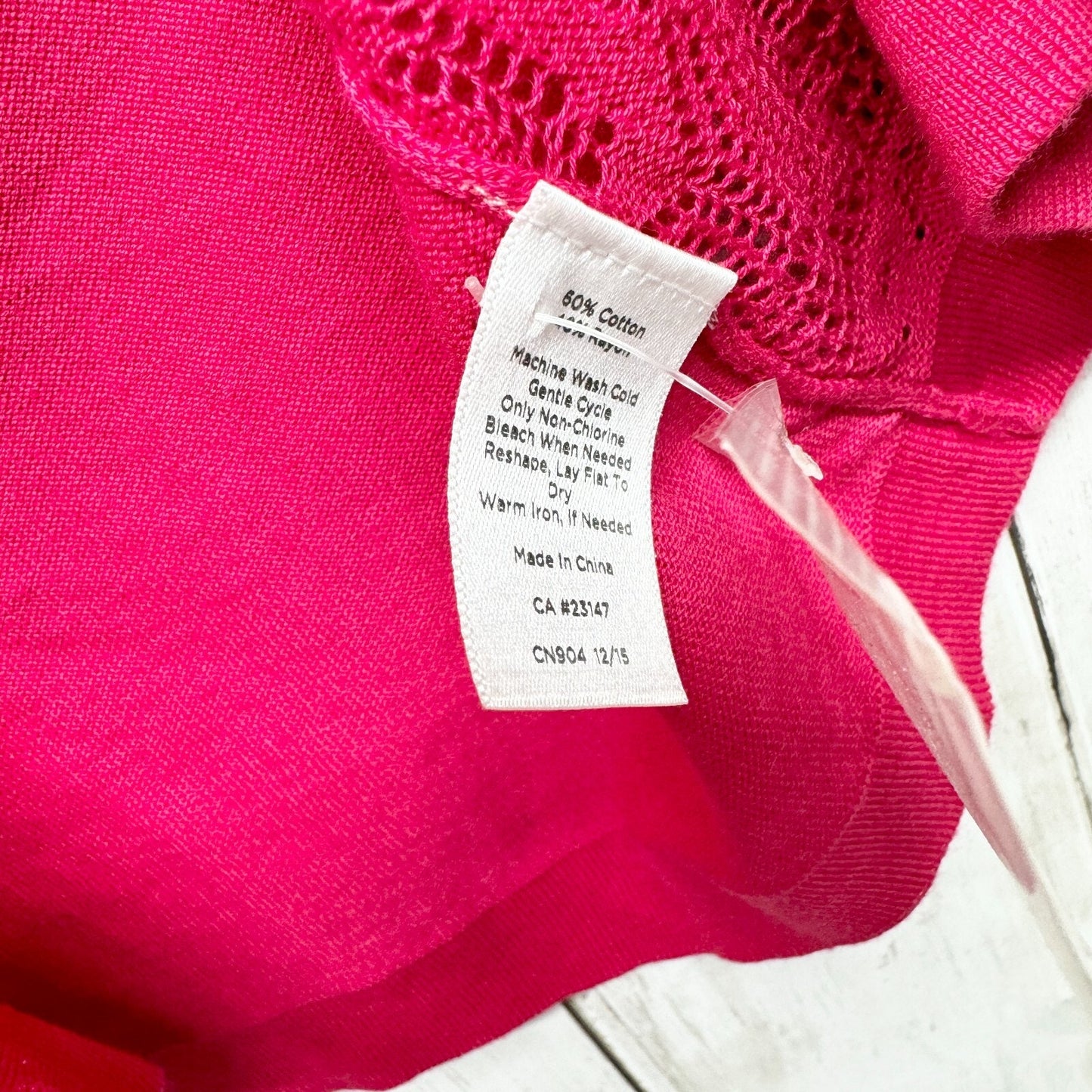 TALBOTS Shirt Women SzMedium Red Short Sleeve Textured V Neck Cotton Blend Top