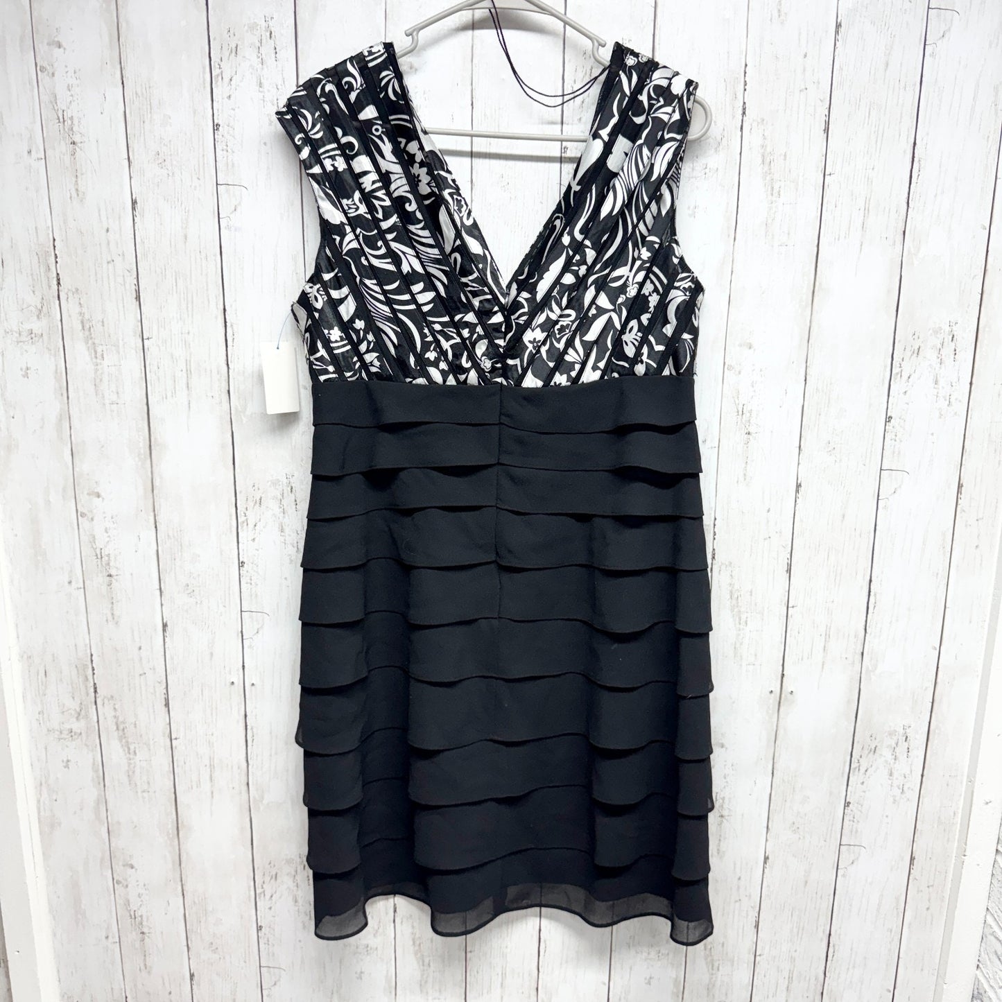 Vintage Scarlett Nite Dress Women Size 16 Black V-Neck Ruffle Sleeveless Mini