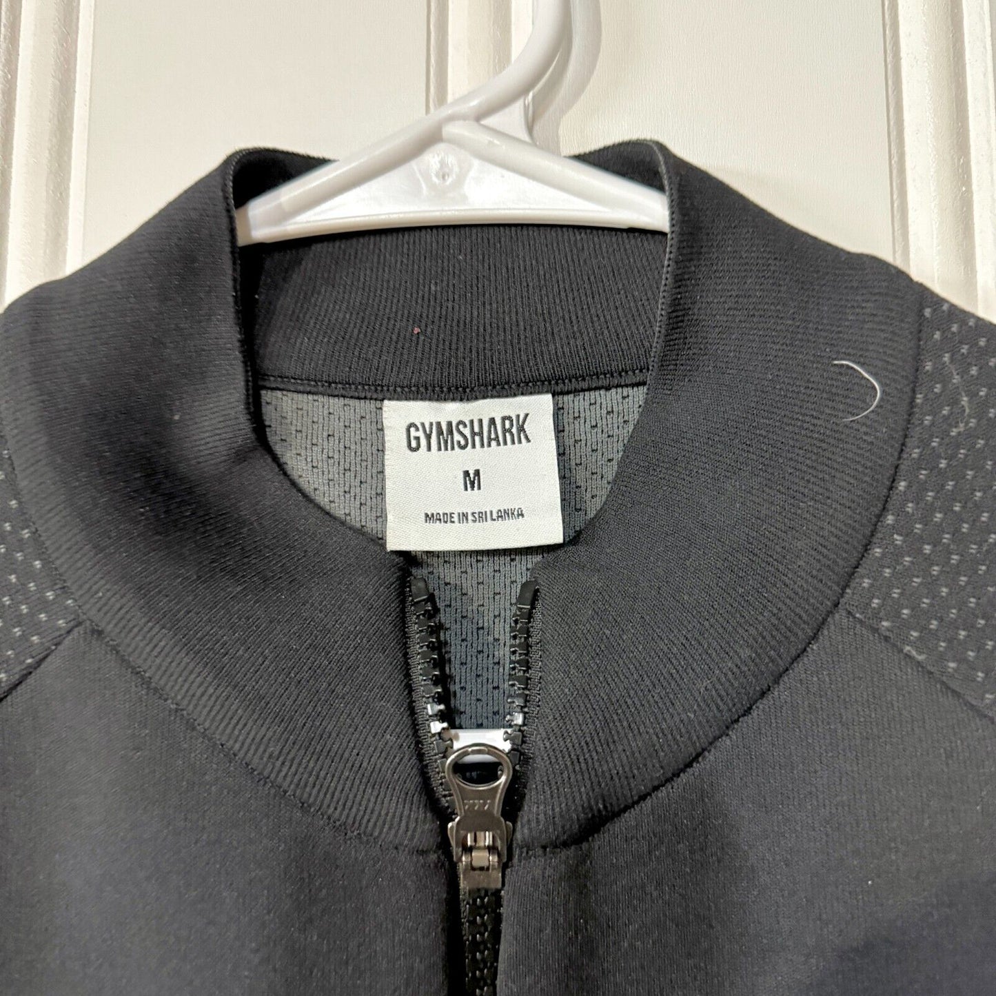 GYMSHARK Jacket Mens Size Medium Zip Up Collared Insulated Gym Workout Black