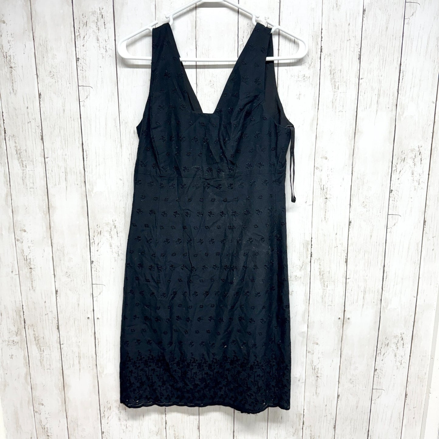 AMANDA SMITH Dress Women Sz 6P Floral Embroidered Sleeveless Black Cotton Mini