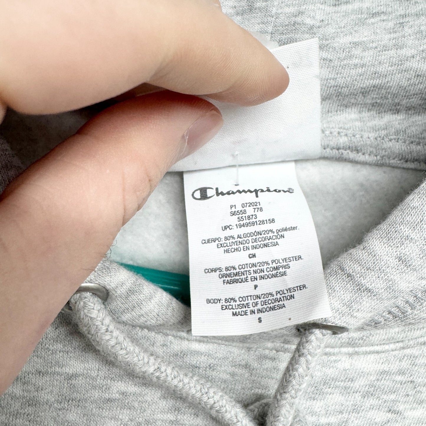 Champion Sweater Unisex Size Small Gray Classic Fleece Hooded Sweatshirt NWT