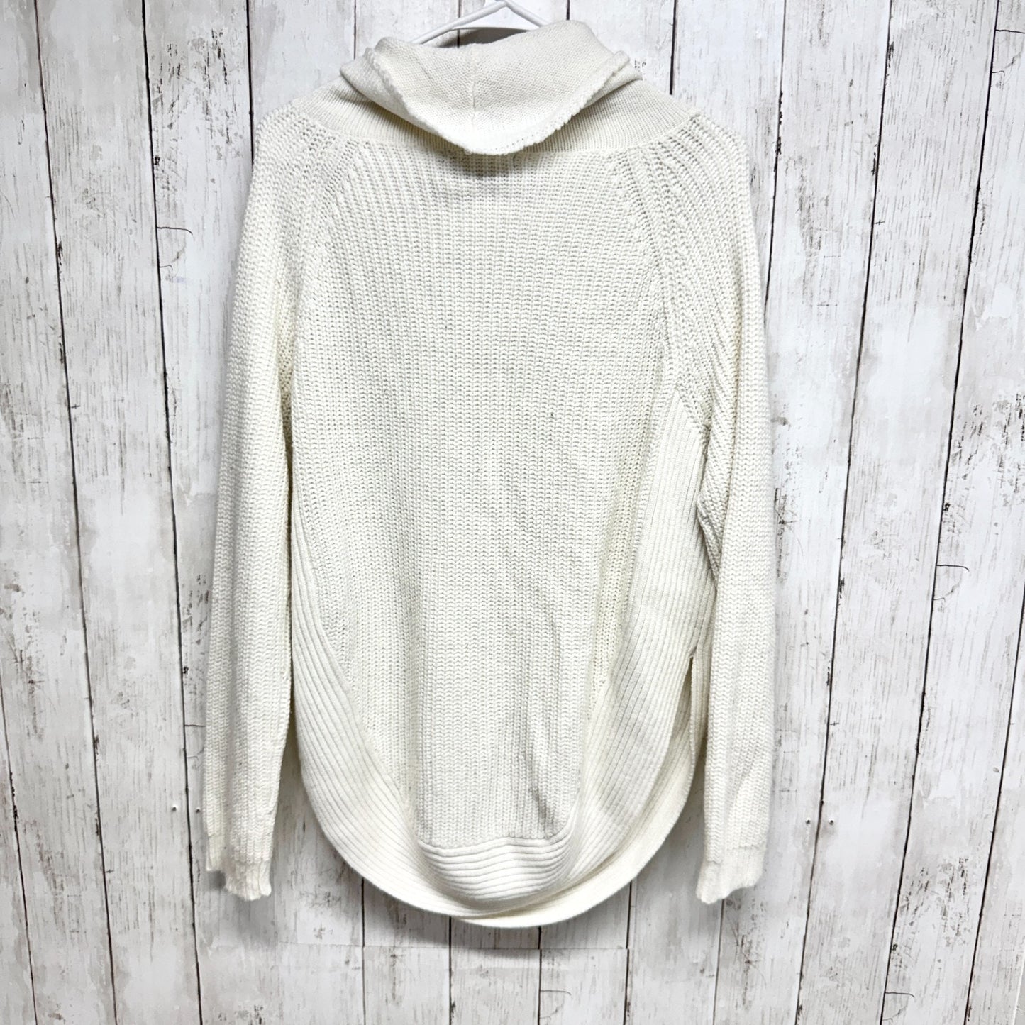 Suzy Shier Sweater Women Cream Knit Long Sleeve Turtleneck Side Slit Casual Cozy