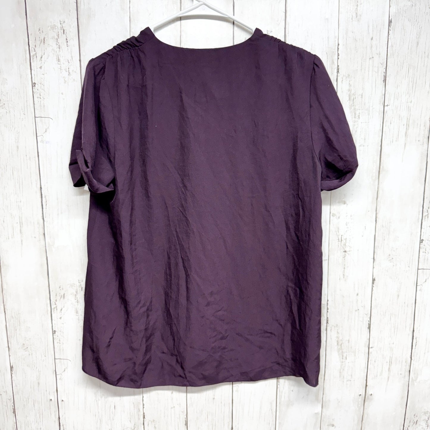Wilfred Top Women Size XS Plum Vneck Button Short Sleeve Blouse Cuff Sleeves