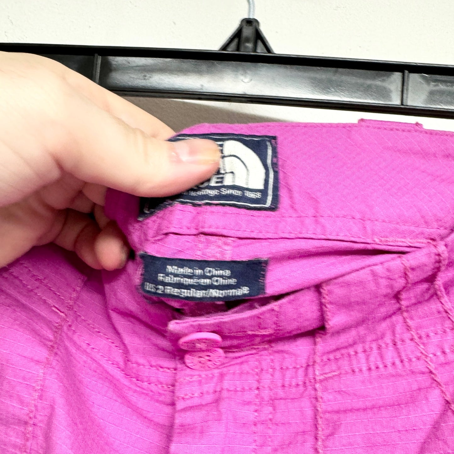 THE NORTH FACE Womens Pink Hiking Shorts Regular Outdoor Flat Front Size 2