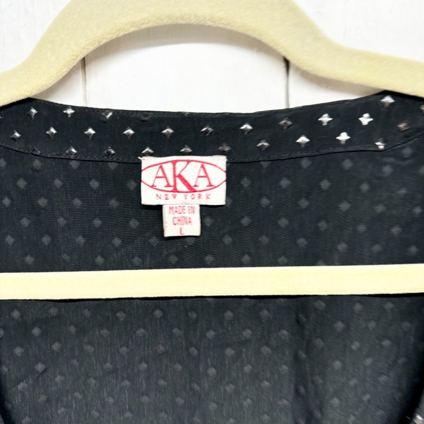 AKA New York Blouse Women Size Large Black Patterned Short Sleeve Boat Neck