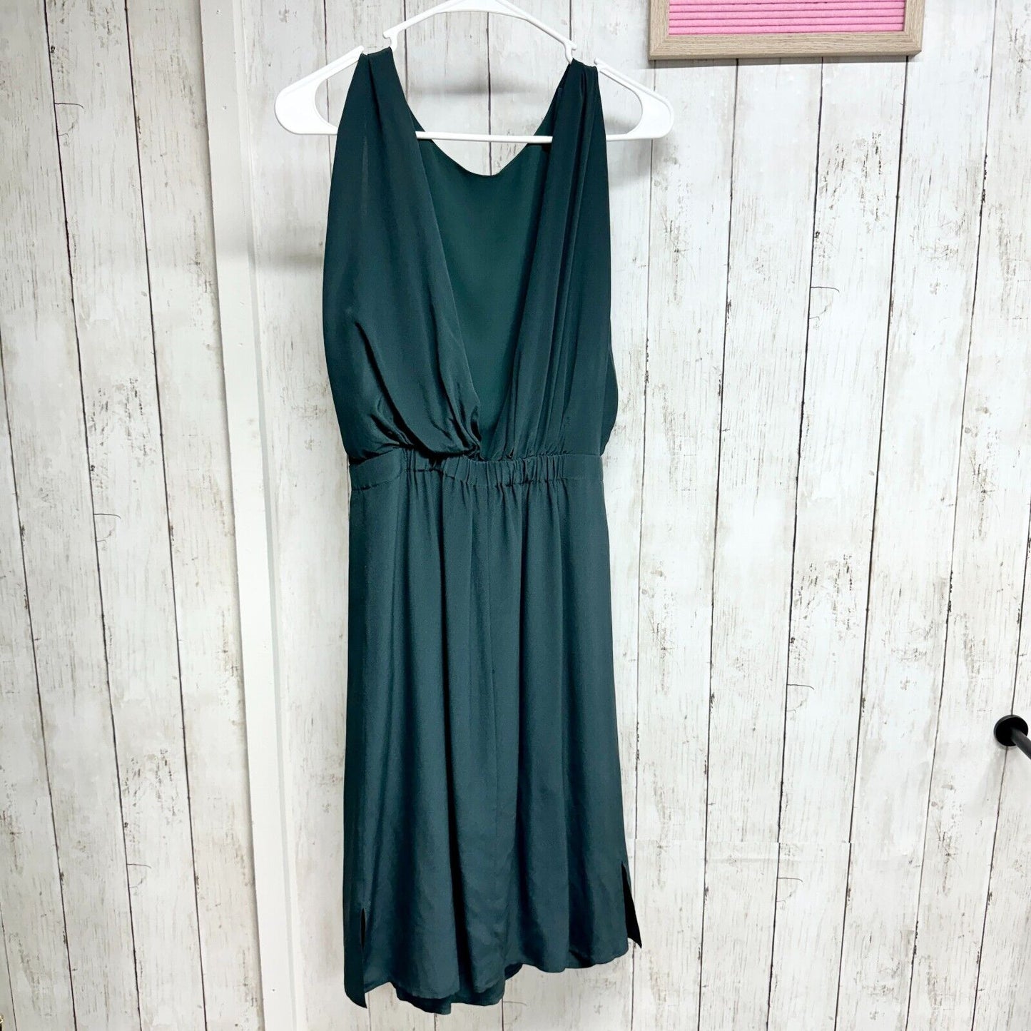 Club Monaco 100% Silk Sleeveless Forest Green Snatched Mini Dress Size 0