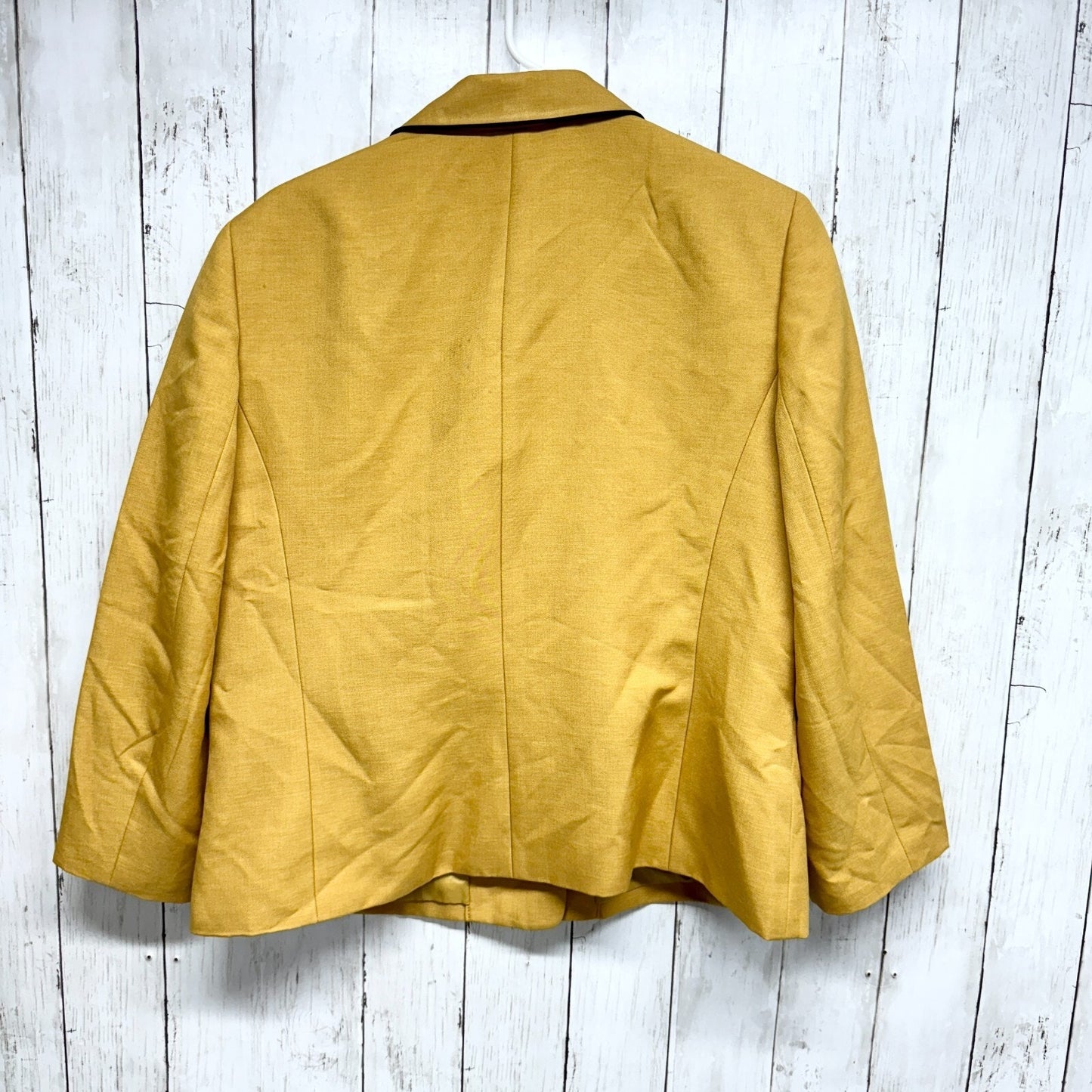 Le Suit Blazer Women's Size 8 Business Casual Monte Carlo Big Buttons Gold Leaf