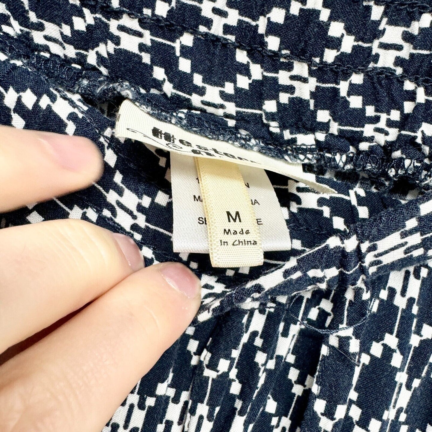 HESTER & ORCHARD Pant Women Size M High Waisted Navy Blue Geometric Slim Fitting