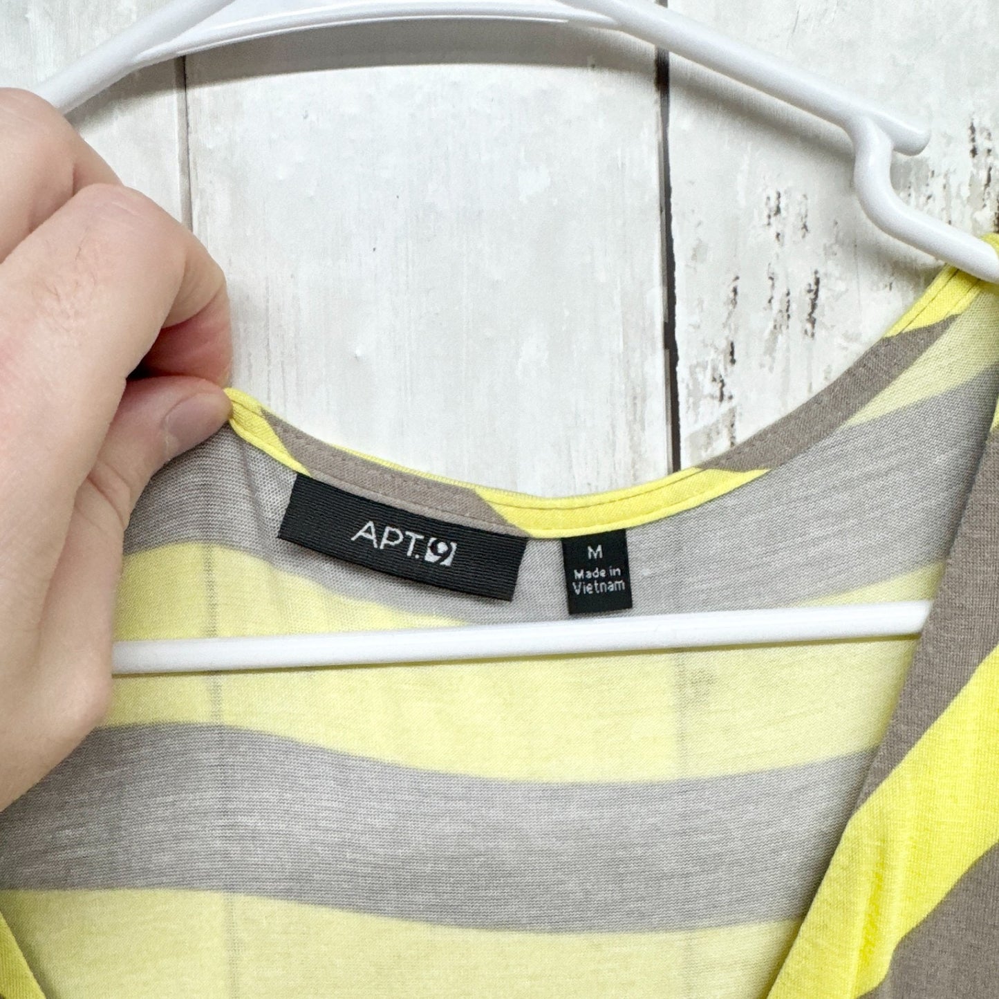 Apt. 9 Dress Women Size Medium Grey Yellow Chevron Stripe V-Neck Sleeveless Maxi