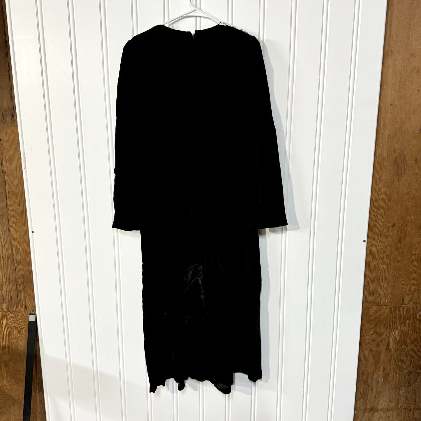 70s Vintage LANG Dress Women Size 14 Black Velvet Maxi Lace Collar Long Sleeve