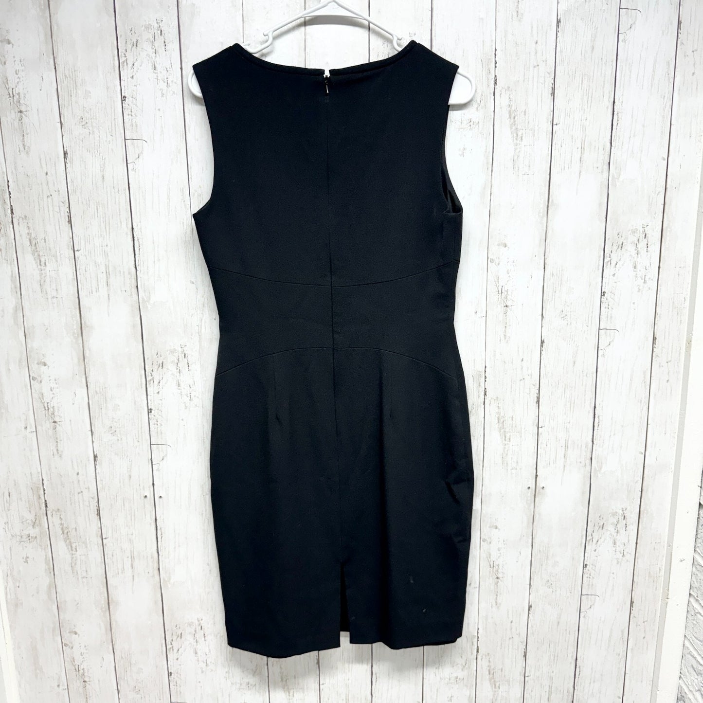 BLACK HALO Dress Women Size 8 Black Sleeveless Side Neckline Mini Pleated