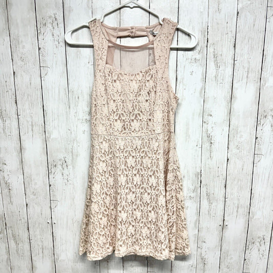 AMERICAN RAG COMPANY Dress Women Size Small Laces Layered Blush Squared Mini