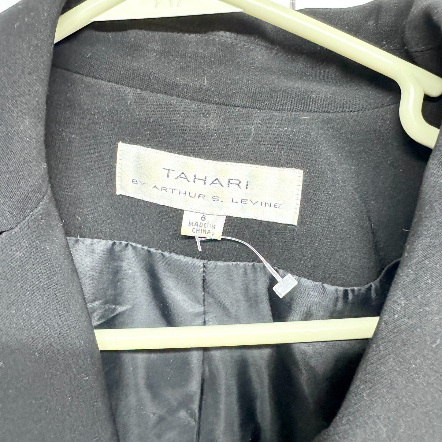 TAHARI Jacket Women Size 6 Black Single Breasted Business Casual Belted Blazer