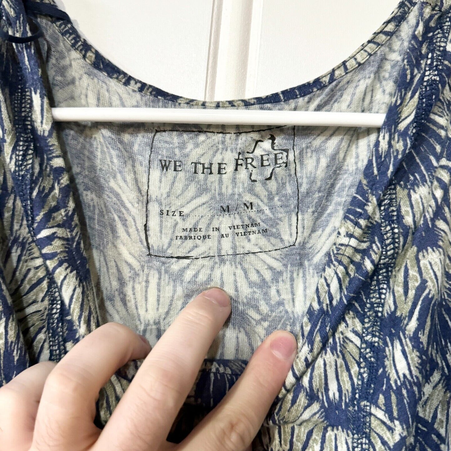We The Free Linen Floral Flutter Sleeve Cold Shoulder Top Size Medium