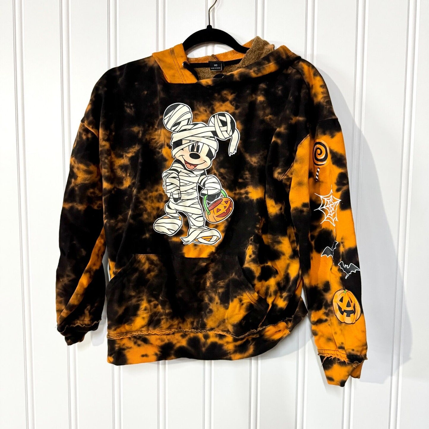 OUR UNIVERSE X DISNEY Sweater Mens Size Medium Halloween Mickey Mouse Tie Dye