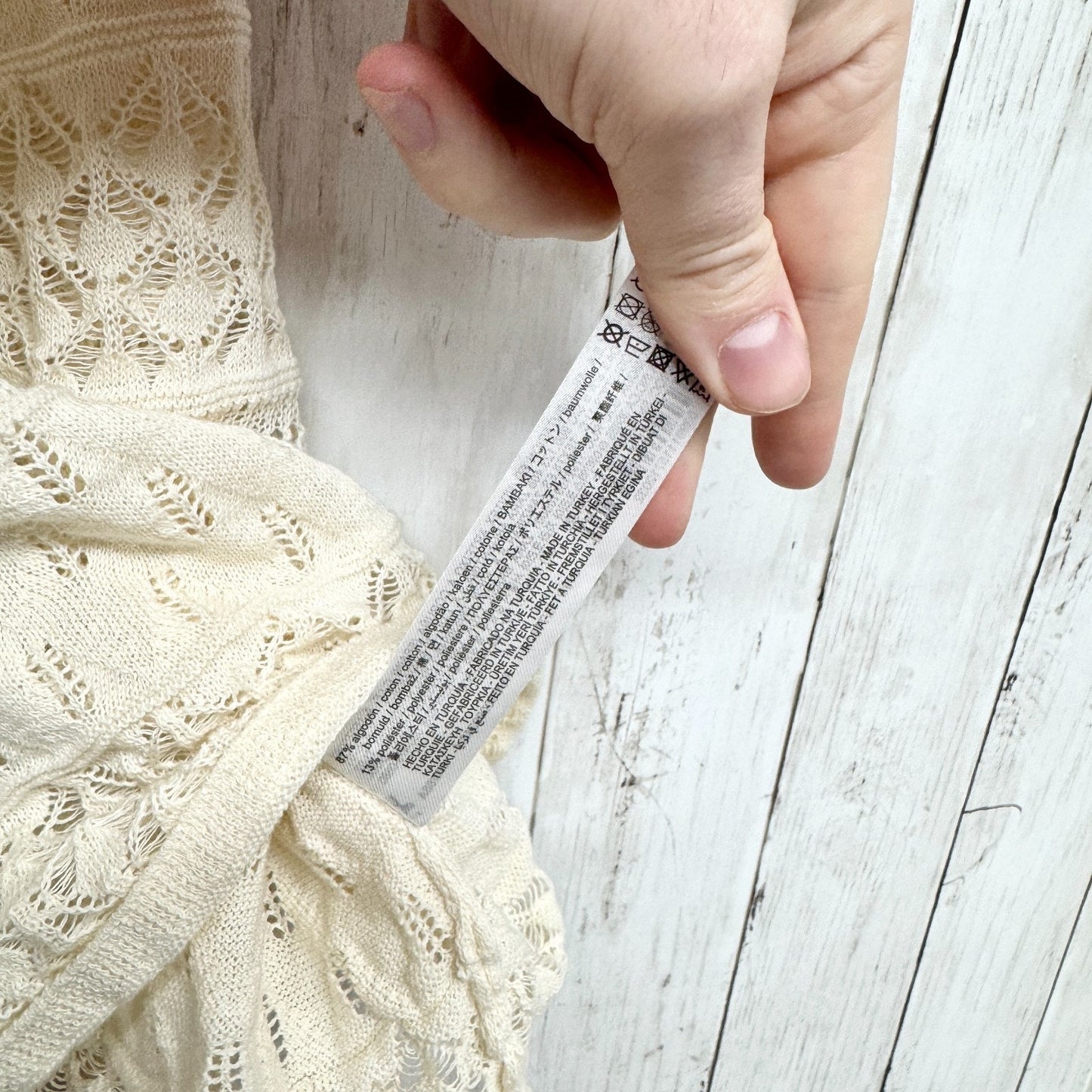 Zara Top Women Size Medium Cream Crochet Cold Shoulder Long Sleeve Crop Blouse