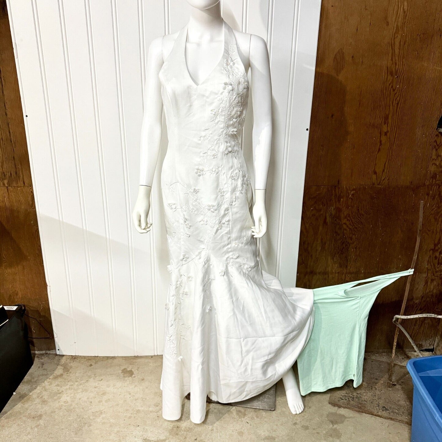 Cinderella Wedding Dress Halter Neck Pleated Floral Open Back White Size M