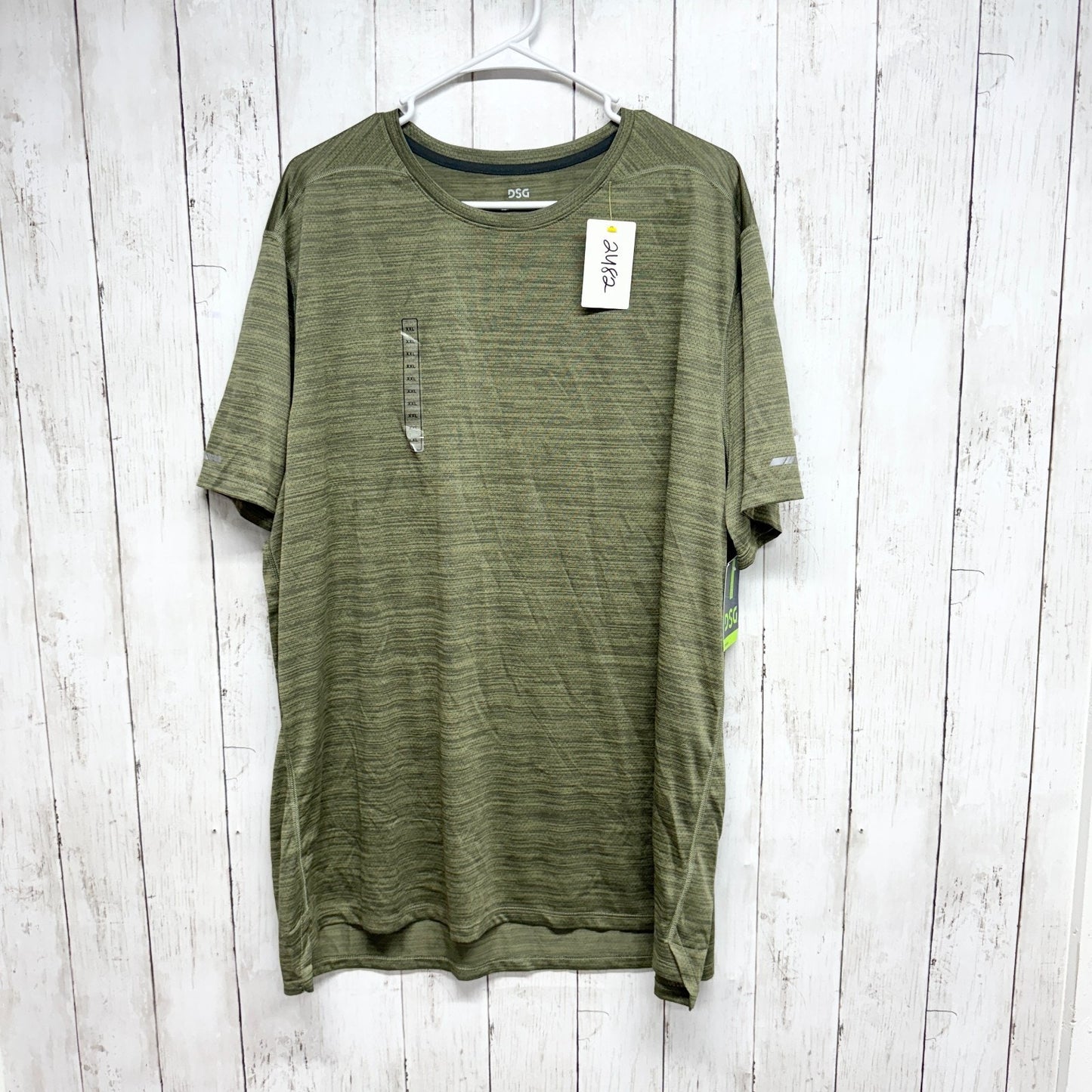 New DSG Top Men Size 2XL Army Green Crewneck Athletic Short Sleeve Tee Shirt