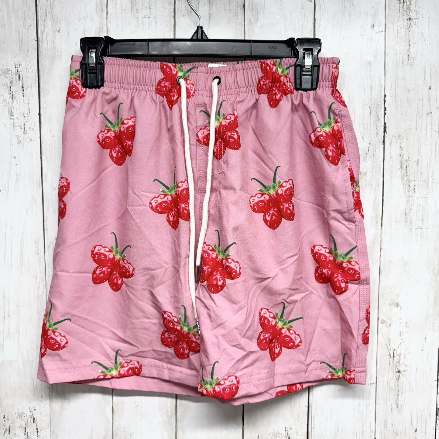 Petals and Peacocks Shorts Men Sz Small Pink Strawberry Print Swim Short Trunks