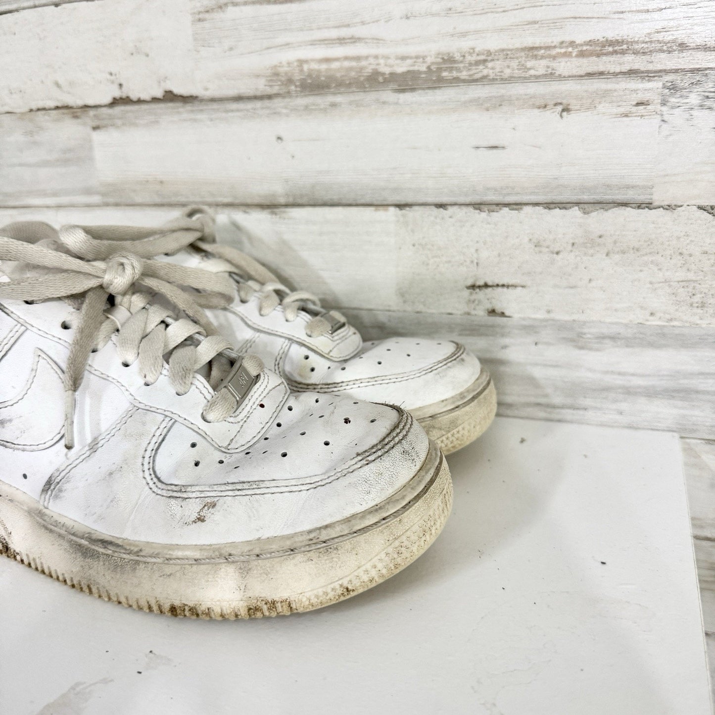 Nike Shoes Size 7.5 Air Force 1 White Leather Low Top Sneakers Lace Up Casual