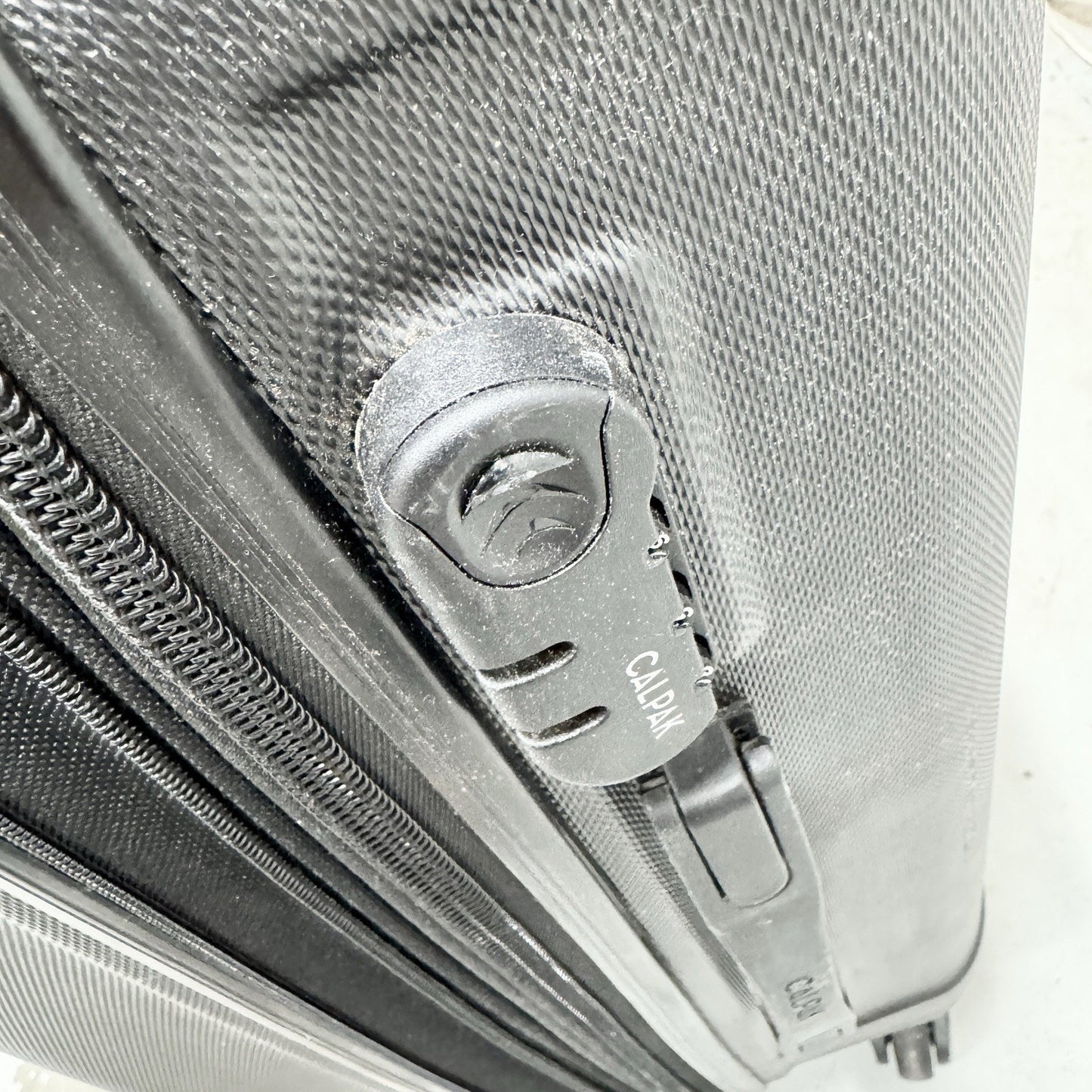 Calpak Luggage Medium Size Black Hard Expandable 360-Spinner Suitcase Travel