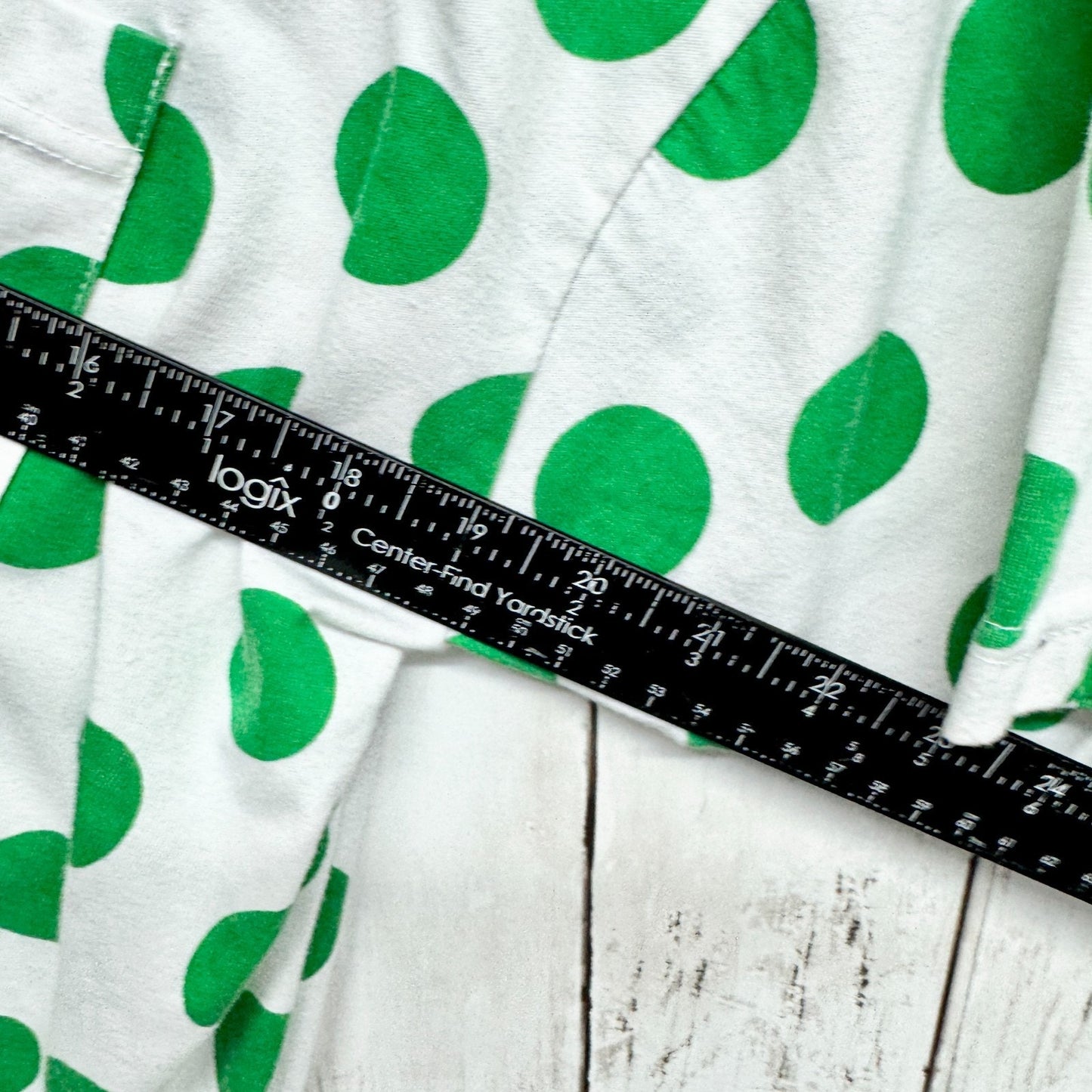 One Step Up Top Women Size Large White Green Polka Dot Crewneck Short Sleeve Tee