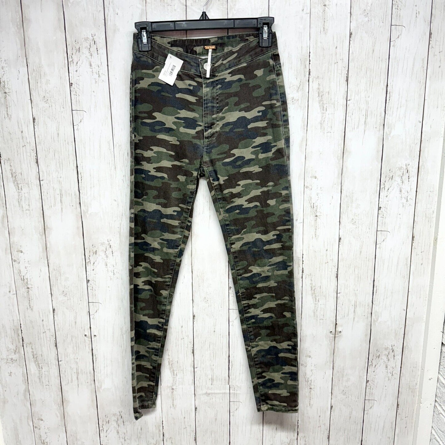FREE PEOPLE Pants Womens Size 28 Camouflage Skinny Leg Mid Rise Preppy Casual