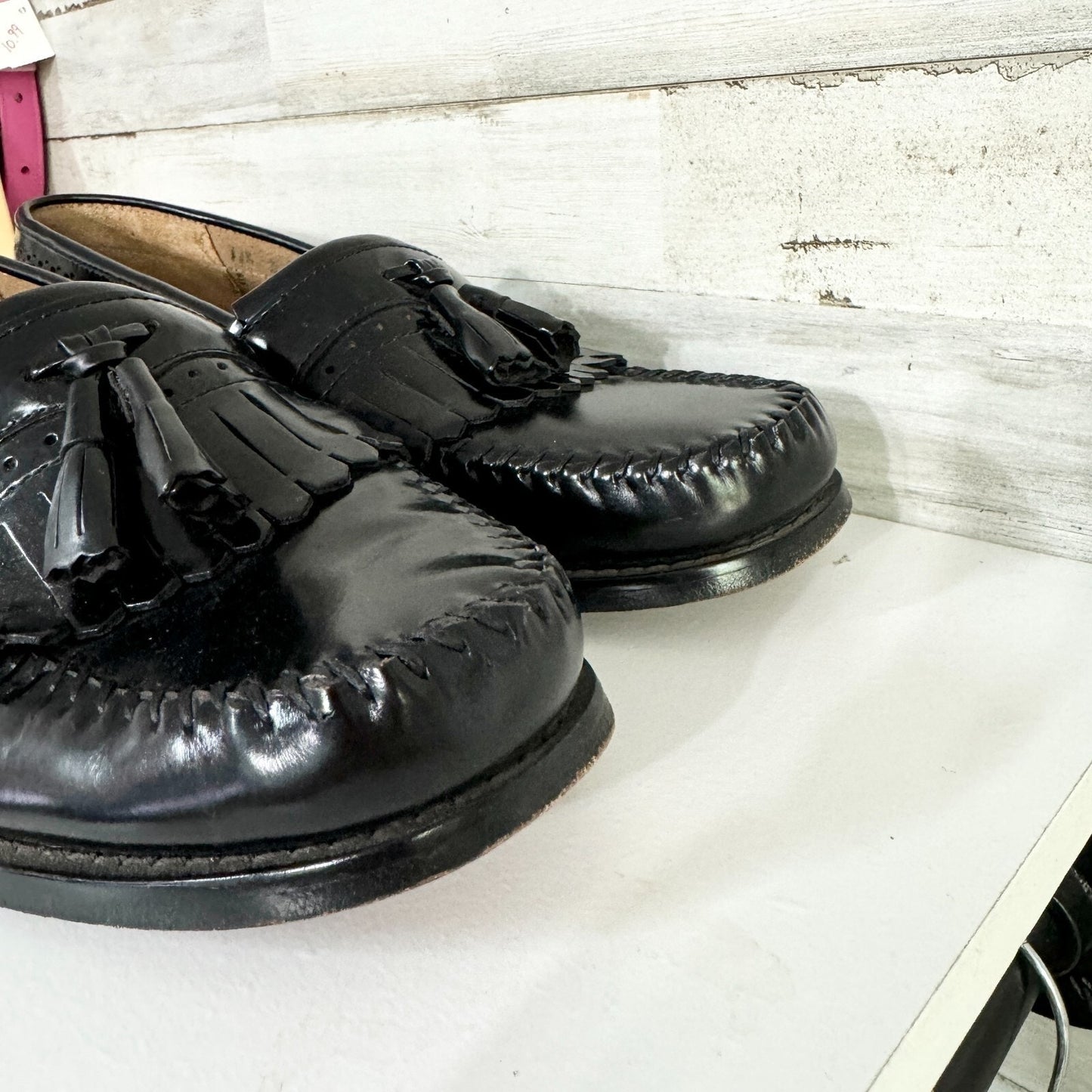 G.H. Bass & Co. Loafers Men 11.5 Brown Leather Weejuns Flats Wine Tassel Brown