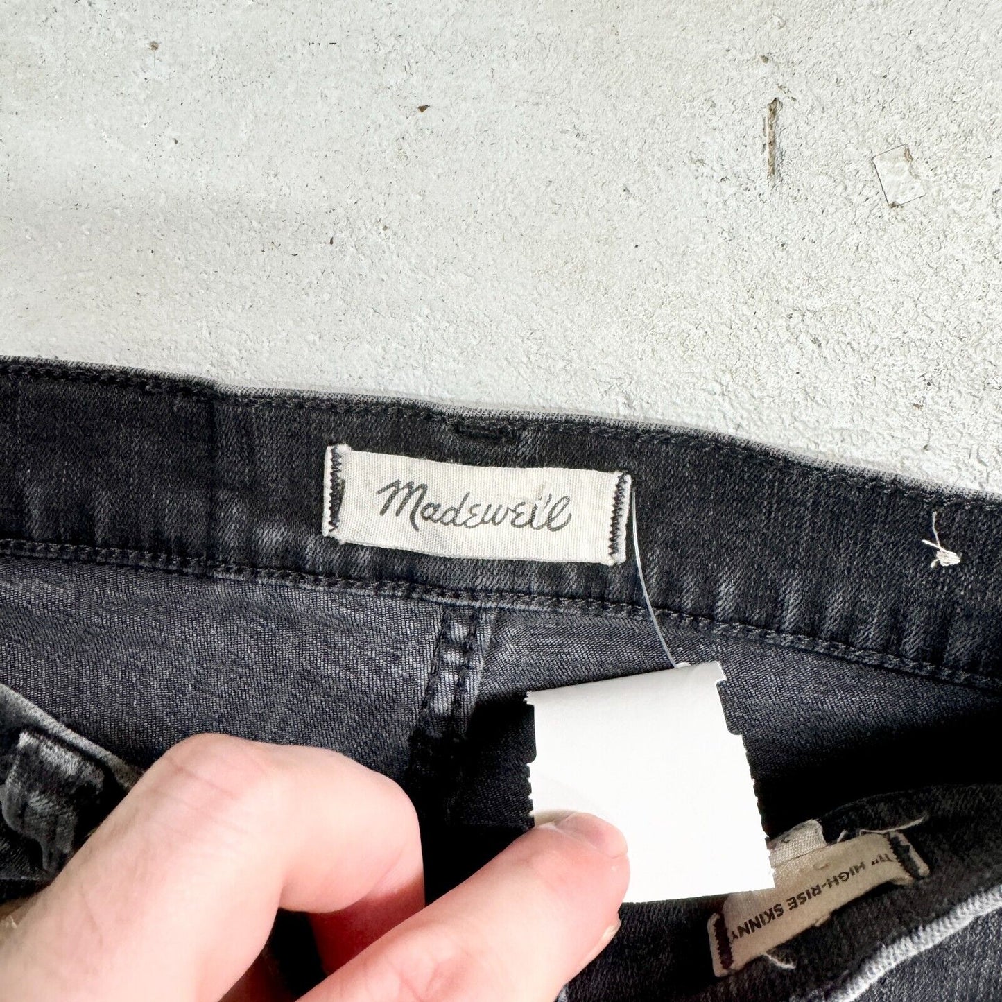 Madewell  High Rise Black Solid Ankle 5 Pocket Skinny Jeans Size 25 11”
