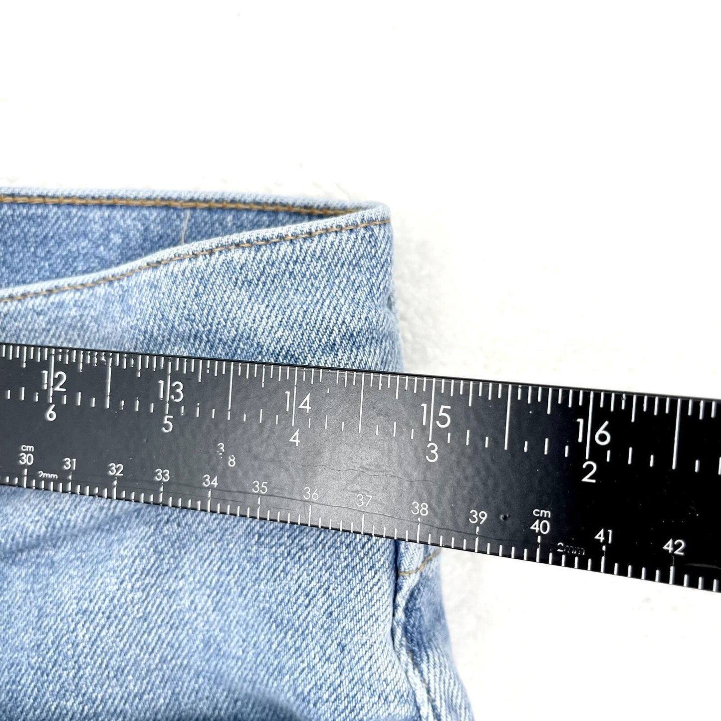 Madewell The Mom Jean Cropped Wide Leg Medium Wash Cotton Jeans Size 28P