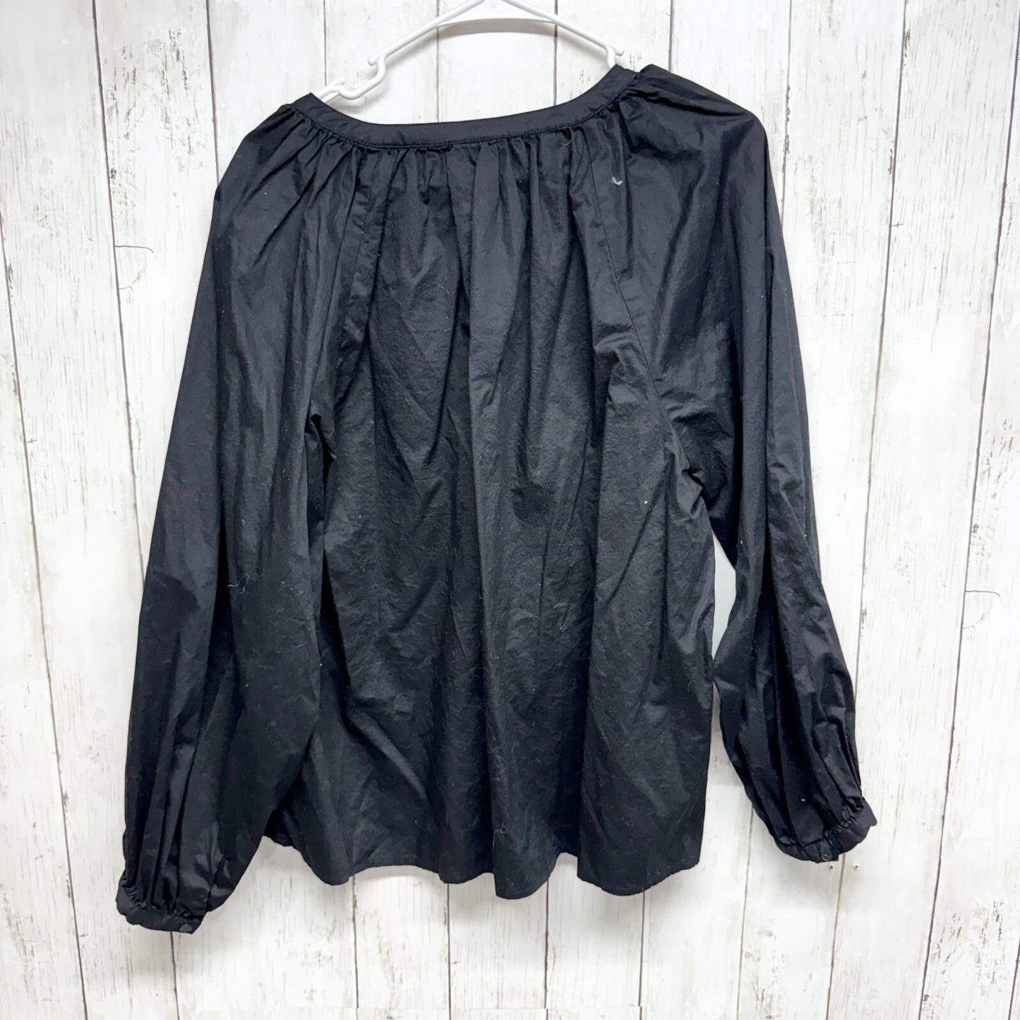 Old Navy Ladies L Black Top Blouse Puff Sleeves V neck 100% Cotton Business