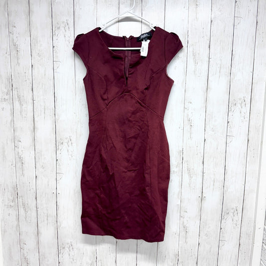 Lulus Dress Women Size Medium Short Sleeve Mini Zip Back Maroon Business Evening
