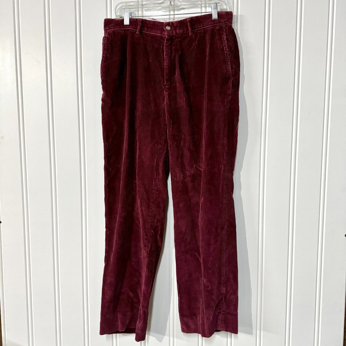 VINEYARD VINES Pants Mens Size 33X29 Wine Red Corduroy Mid Rise Straight Leg