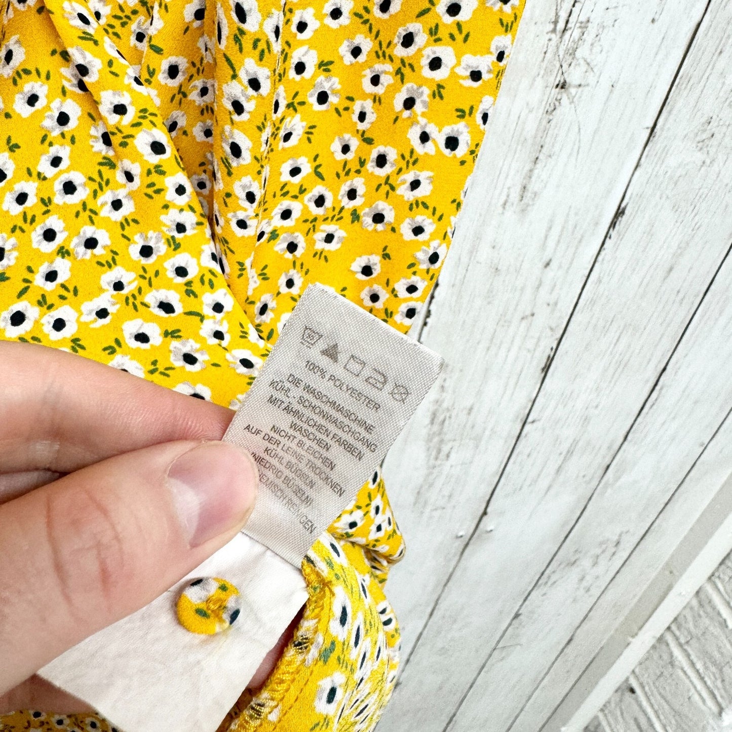 Carolina Belle Montreal Top Women’s Size 2X Yellow Blouse Short Sleeve Floral