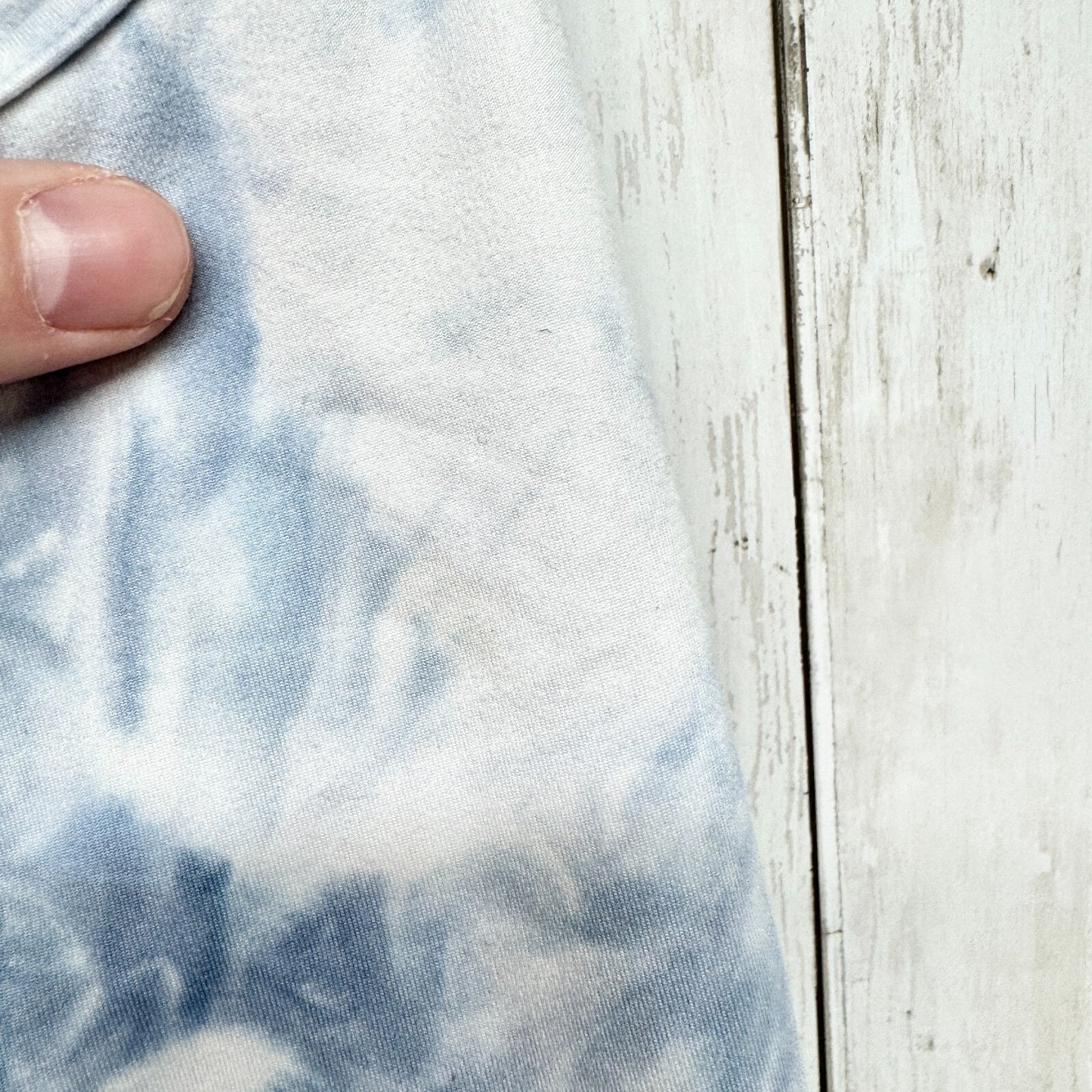 AERIE Sports Bra Women Size Large Hugger Blue Tie Dye Racerback Athletic Crop