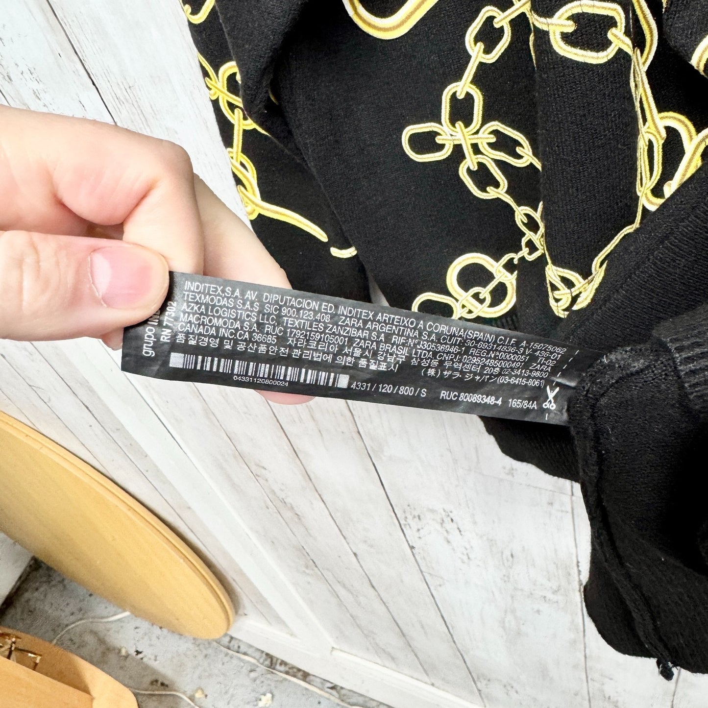 Zara Knit Sweater Women Size Small Black Gold Chain Printer Crewneck Long Sleeve