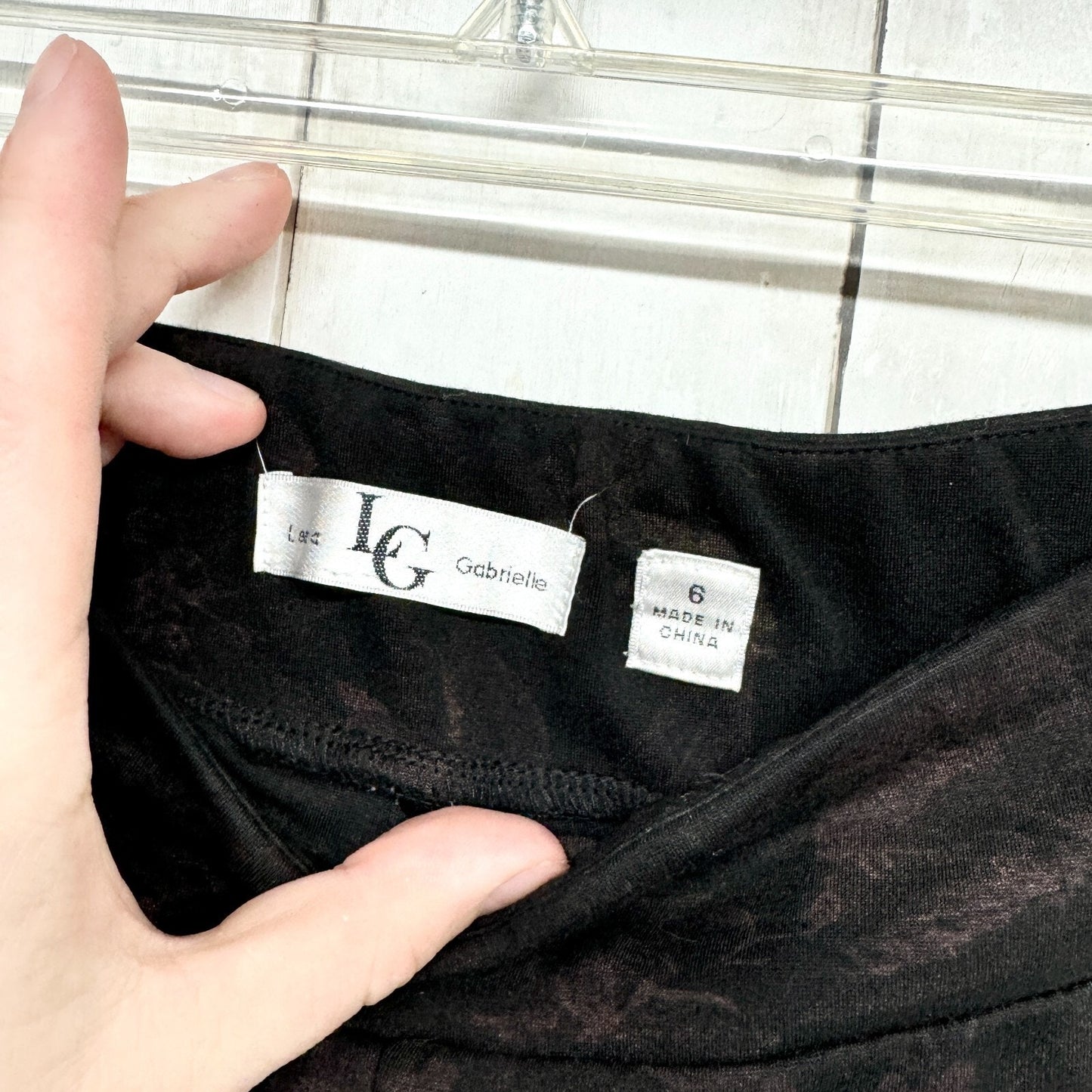 LG Lena Gabrielle Pants Women 6 Black Floral Pull On Relaxed Straight Leggings