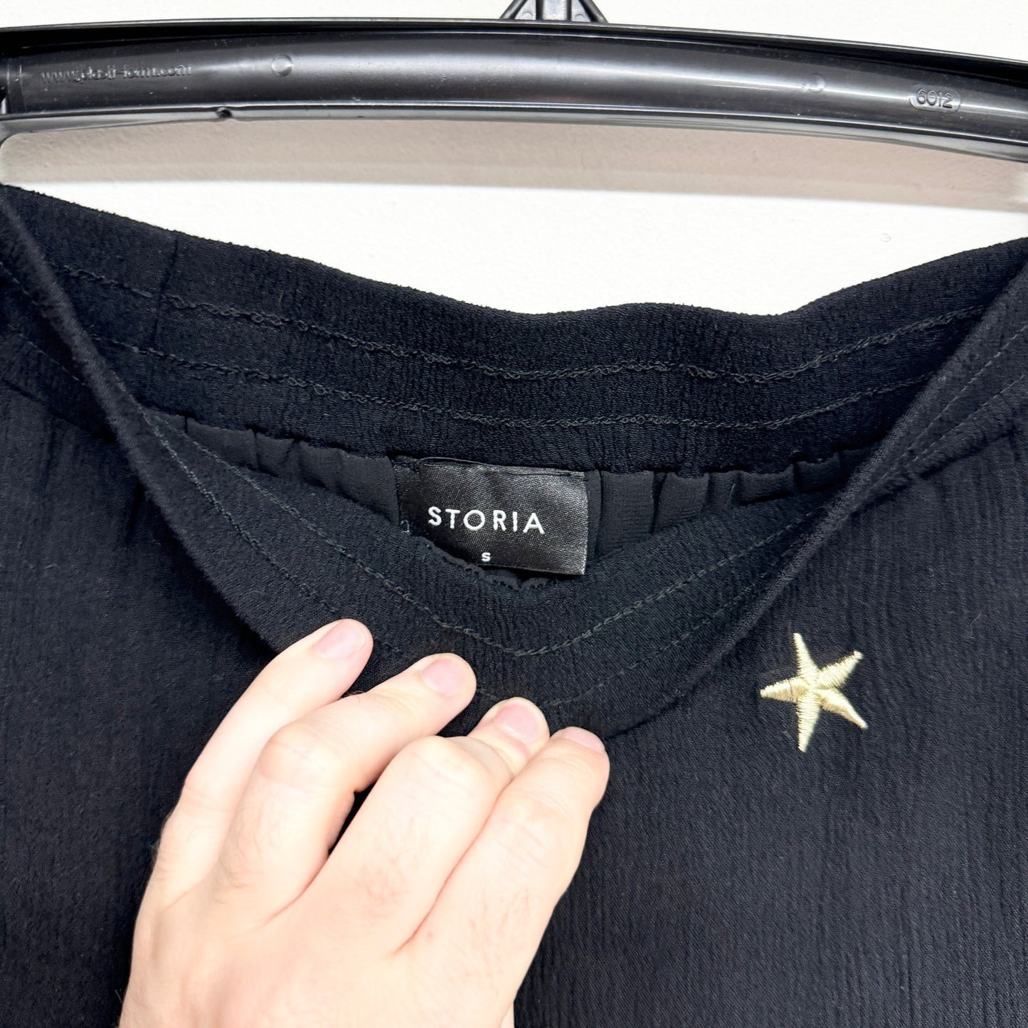 Storia Women's Gold and Black Mini Skirt Size Small