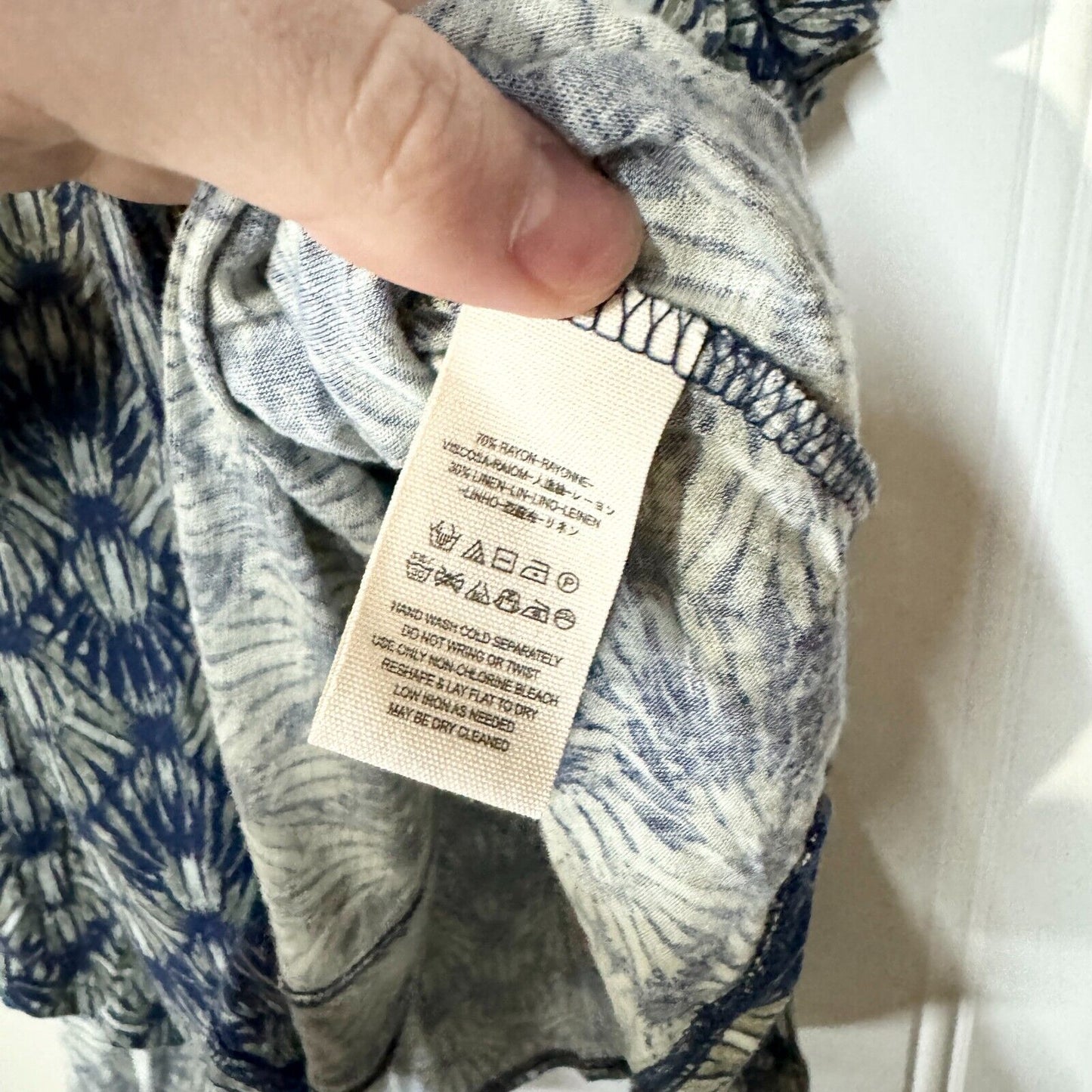 We The Free Linen Floral Flutter Sleeve Cold Shoulder Top Size Medium