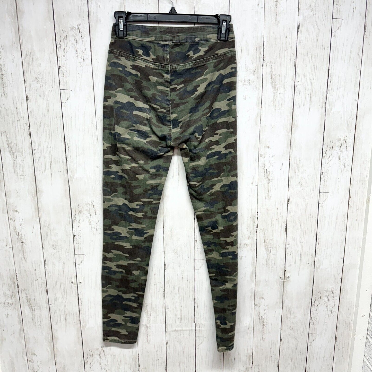 FREE PEOPLE Pants Womens Size 28 Camouflage Skinny Leg Mid Rise Preppy Casual