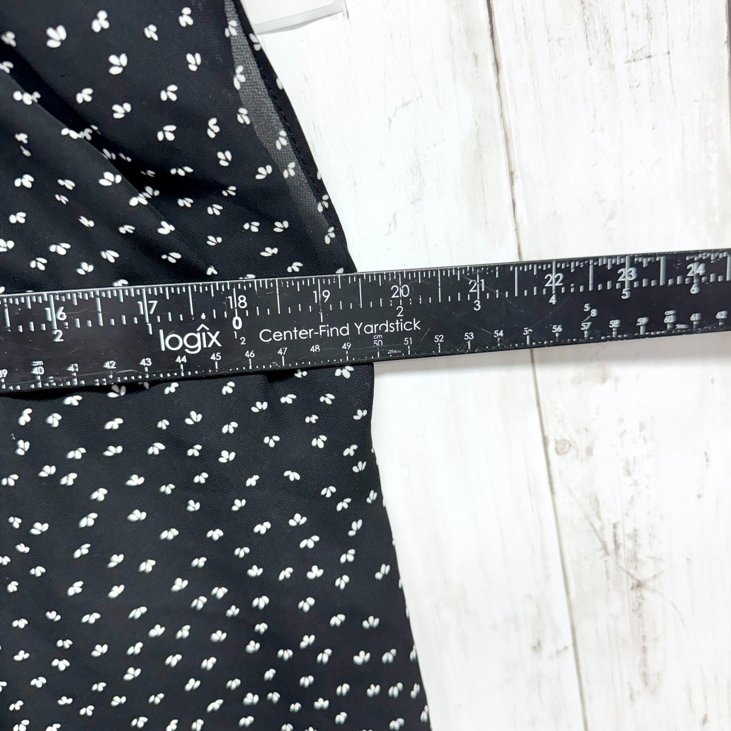 Lauren Conrad Top Women Size Medium Black White Boat Neck Short Sleeve Blouse