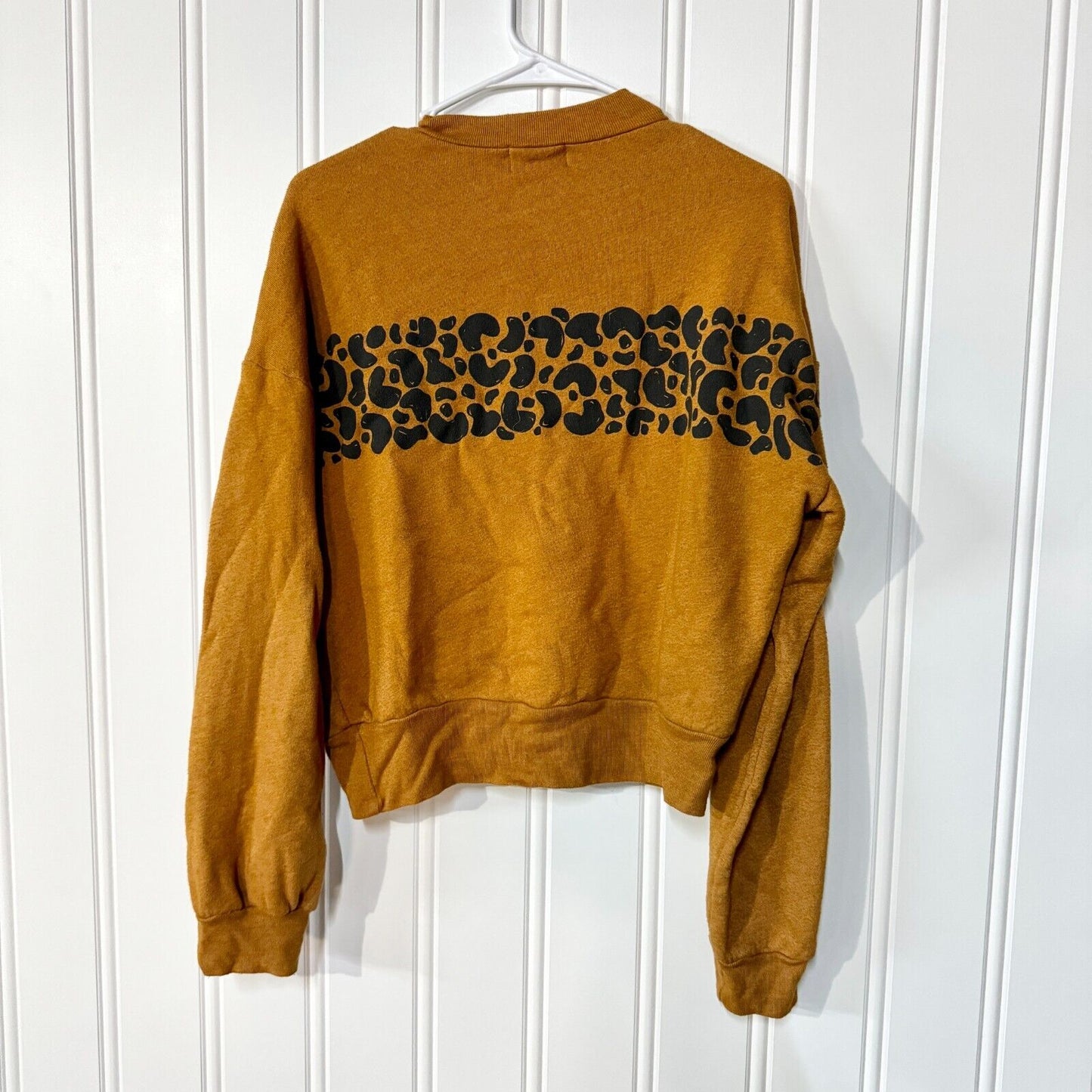DAZEYLA Sweater Women Size Small Mustard Yellow Crewneck Animal Print Cotton