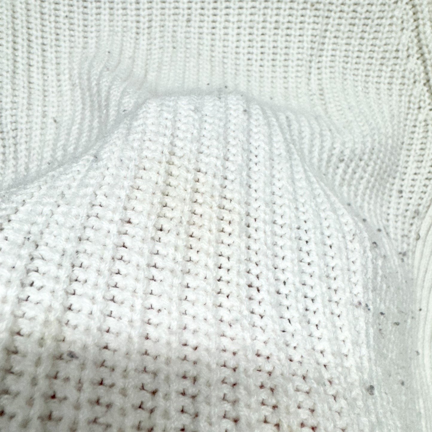 Suzy Shier Sweater Women Cream Knit Long Sleeve Turtleneck Side Slit Casual Cozy
