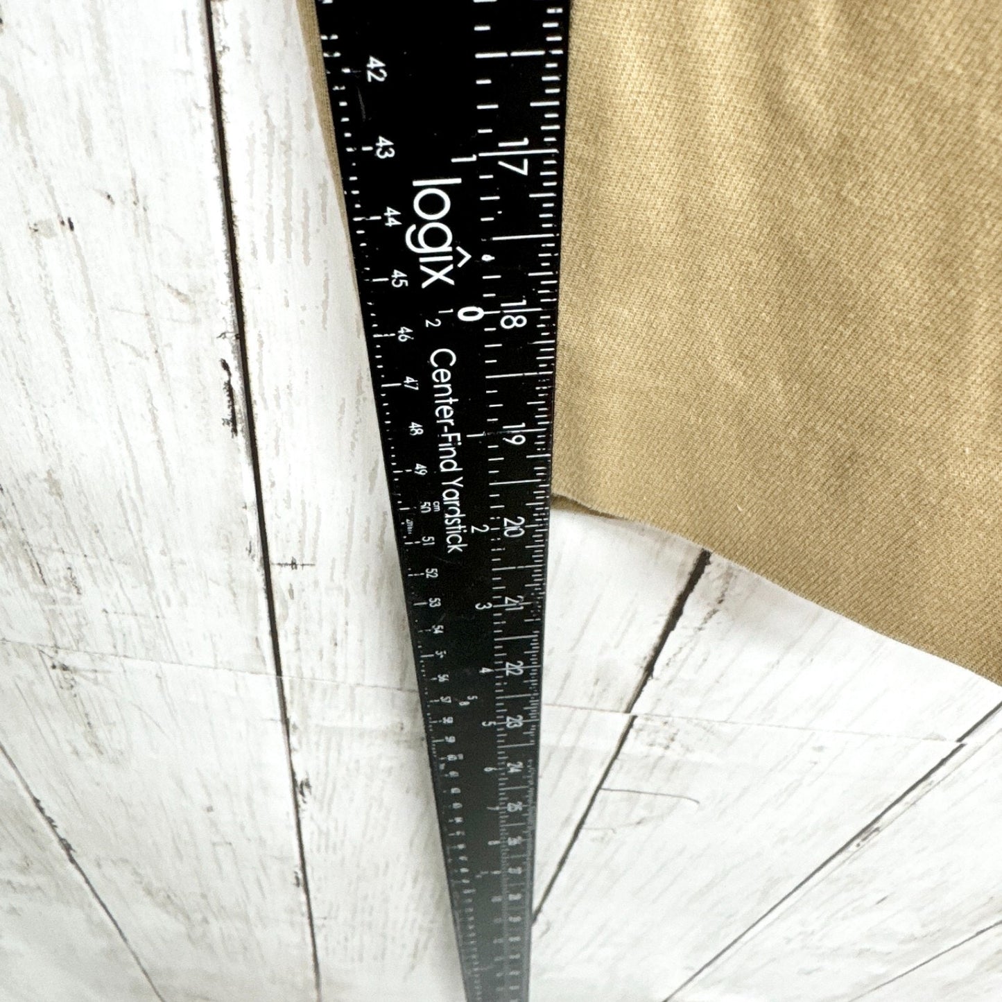 Liz Claiborne LizSport Pants Women Sz 10 Audra Tan Cotton Crop Straight Zip Fly