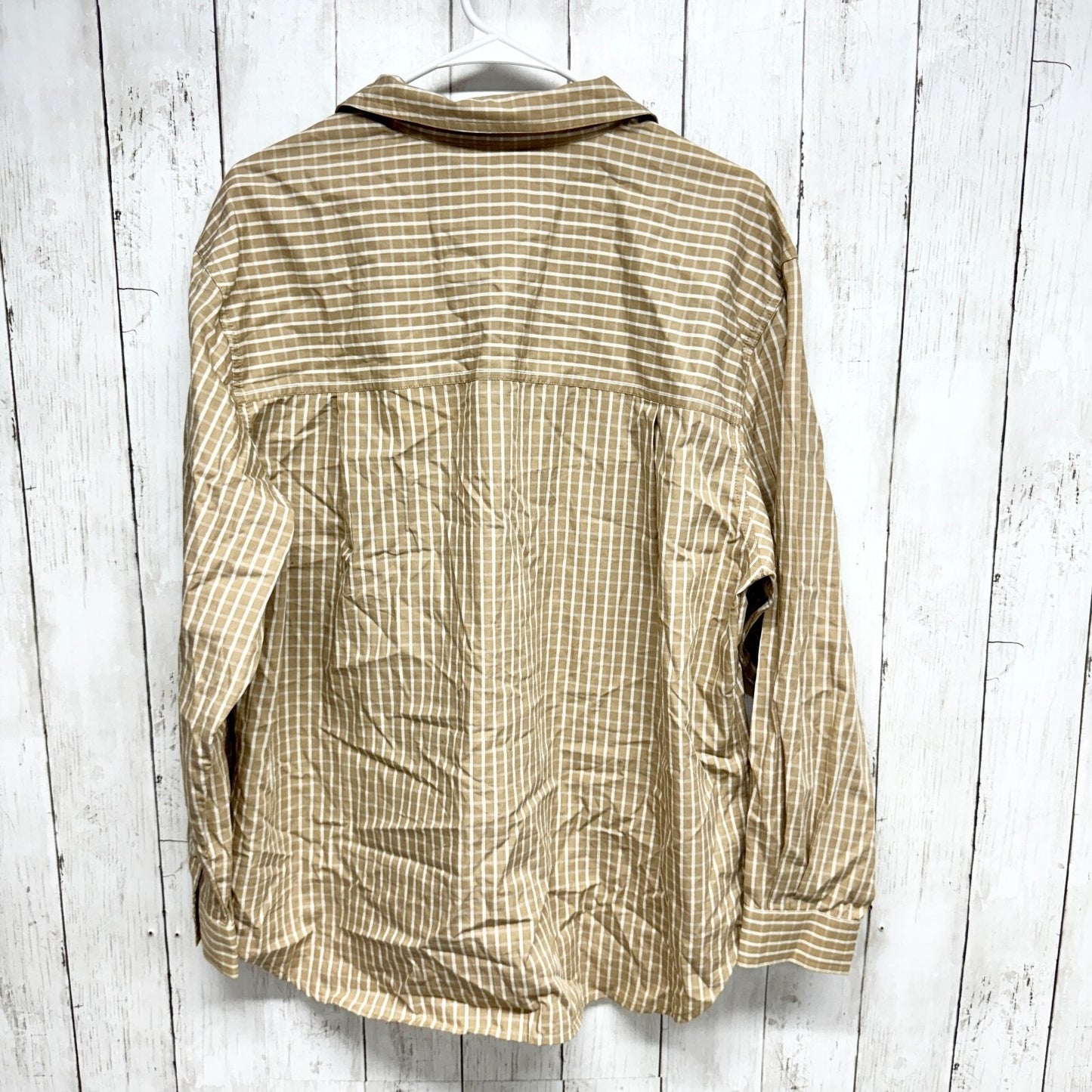 LizSport Shirt Men Size Large Tan Plaid Collared Cotton Long Sleeve Button Down