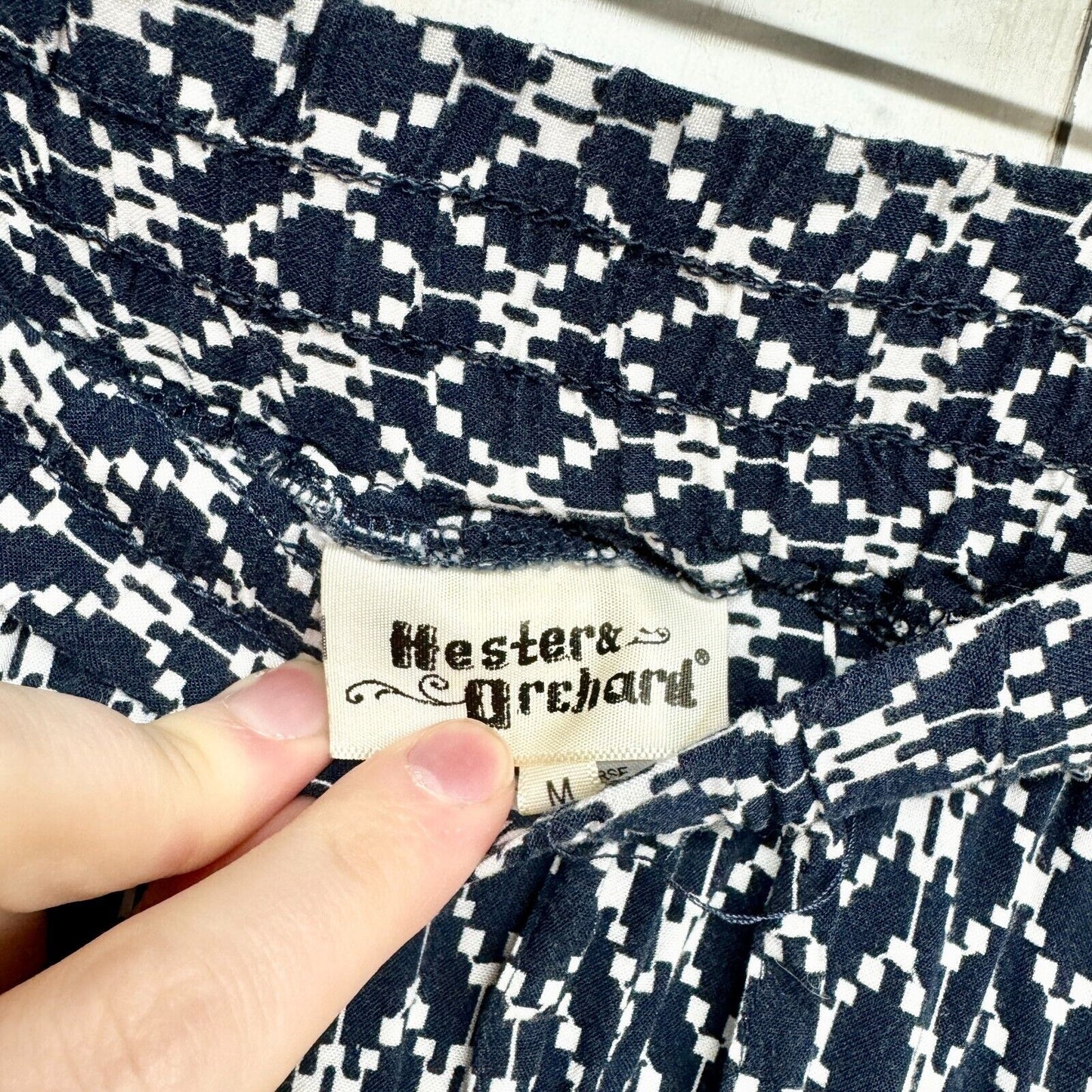 HESTER & ORCHARD Pant Women Size M High Waisted Navy Blue Geometric Slim Fitting