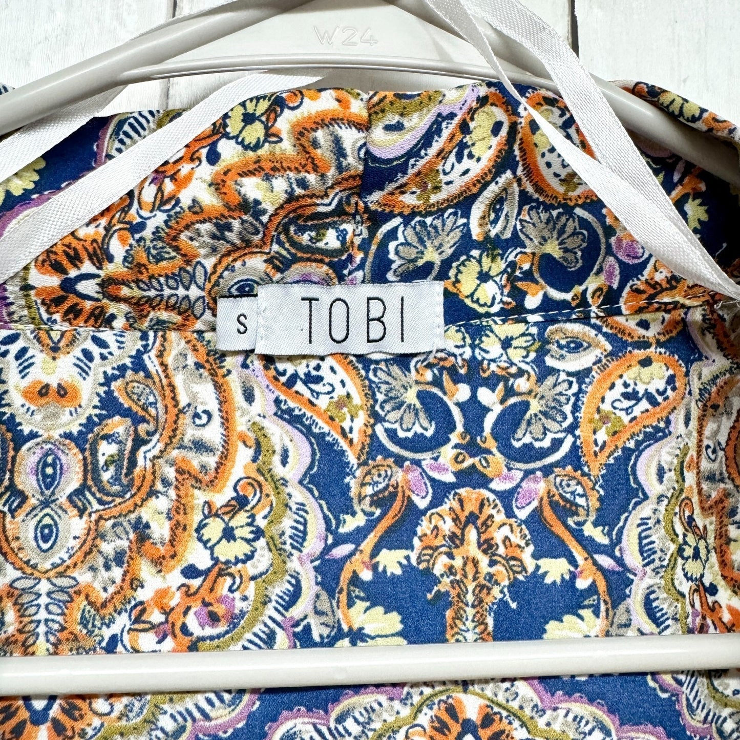 Tobi Women Size Small Boho Fairy Beach Top Paisley Print Kimono Lace Bell Sleeve